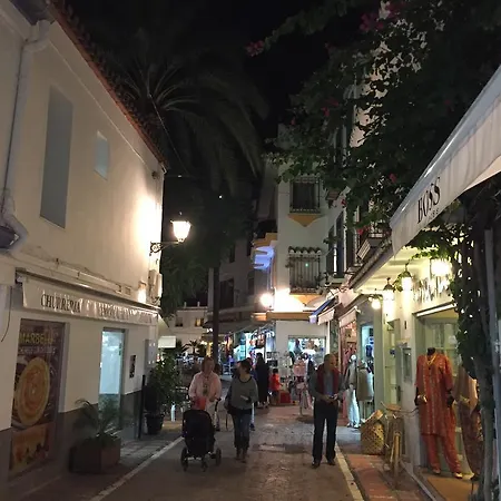 Bahia De Casares Lägenhet Estepona