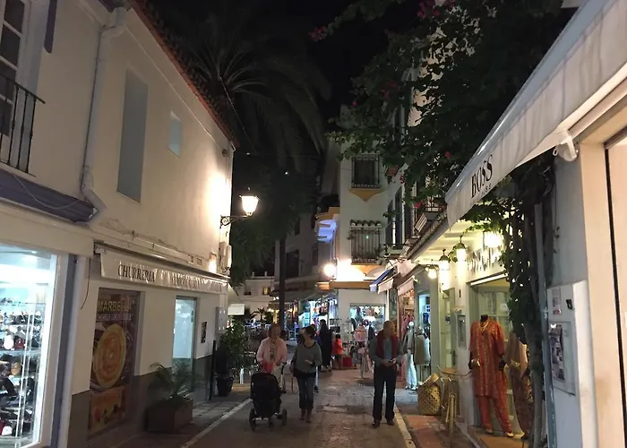 Bahia De Casares 아파트 에스테포나