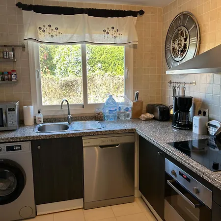 Casares Real Lägenhet Estepona
